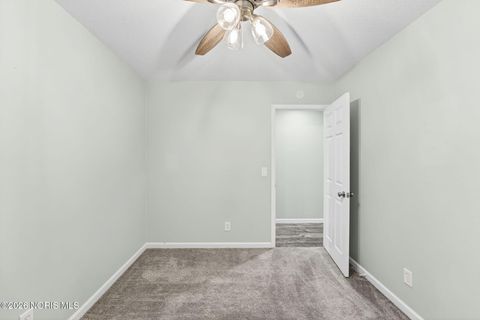 Tiny photo for 429 S Maple Street, Bowling Green, OH 43402 (MLS # 10003527)