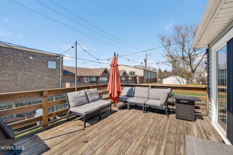 Tiny photo for 1005 Farmington Road, Maumee, OH 43537 (MLS # 10006322)