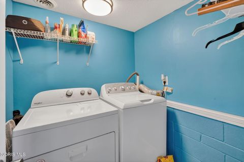 Tiny photo for 1005 Farmington Road, Maumee, OH 43537 (MLS # 10006322)