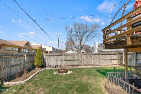 Tiny photo for 1005 Farmington Road, Maumee, OH 43537 (MLS # 10006322)
