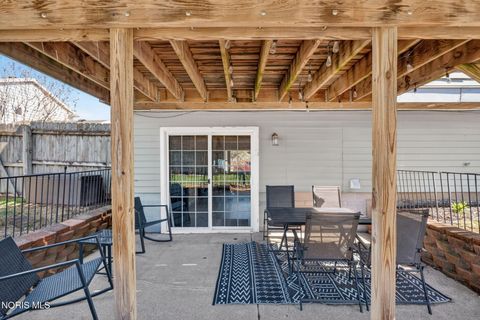 Tiny photo for 1005 Farmington Road, Maumee, OH 43537 (MLS # 10006322)