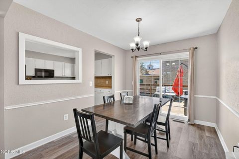 Tiny photo for 1005 Farmington Road, Maumee, OH 43537 (MLS # 10006322)