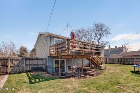 Tiny photo for 1005 Farmington Road, Maumee, OH 43537 (MLS # 10006322)