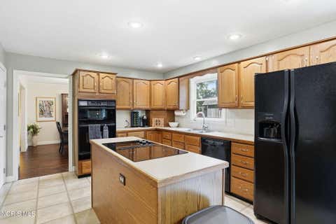 Tiny photo for 731 Red Fox Road, Findlay, OH 45840 (MLS # 10010122)