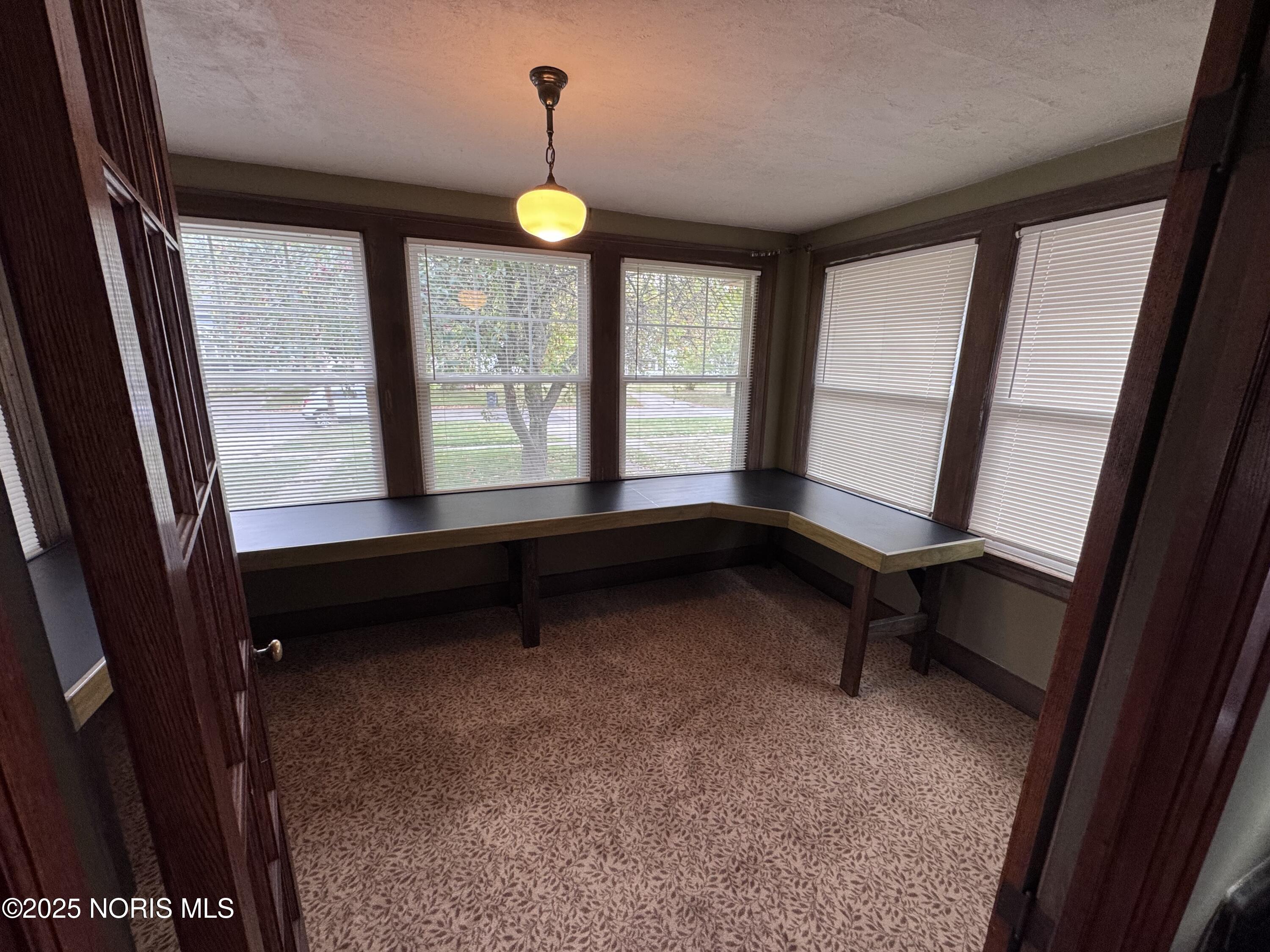 3737 Lockwood Avenue