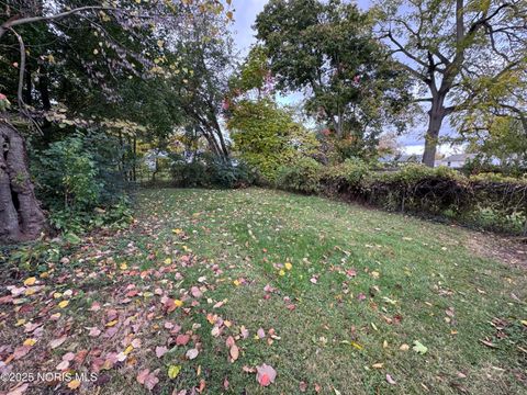 Tiny photo for 3737 Lockwood Avenue, Toledo, OH 43612 (MLS # 10002926)