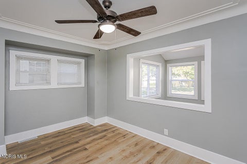 Tiny photo for 3251 Northwood Avenue, Toledo, OH 43606 (MLS # 10014408)