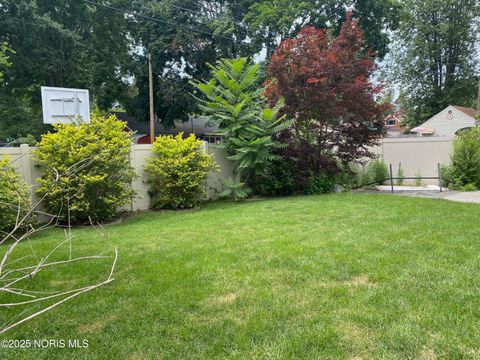 Tiny photo for 5415 Fenwick Drive, Toledo, OH 43623 (MLS # 10002035)