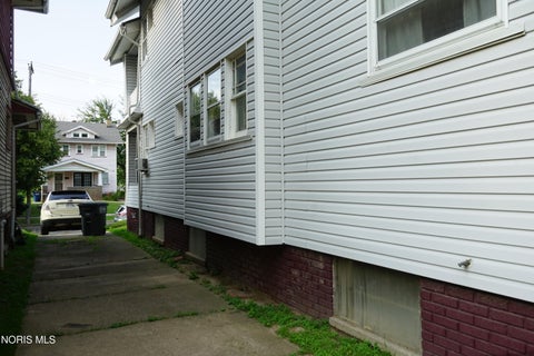 Tiny photo for 345 Melrose Avenue, Toledo, OH 43610 (MLS # 10010000)