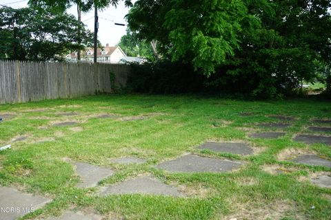 Tiny photo for 345 Melrose Avenue, Toledo, OH 43610 (MLS # 10010000)