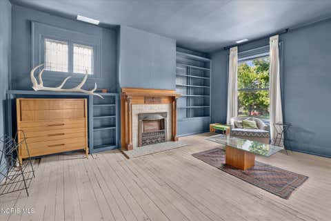 Tiny photo for 2222 Parkwood Avenue, Toledo, OH 43620 (MLS # 10010065)