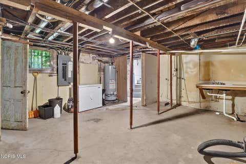 Tiny photo for 2222 Parkwood Avenue, Toledo, OH 43620 (MLS # 10010065)
