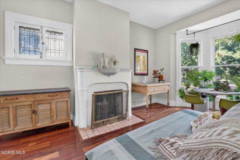 Tiny photo for 2222 Parkwood Avenue, Toledo, OH 43620 (MLS # 10010065)