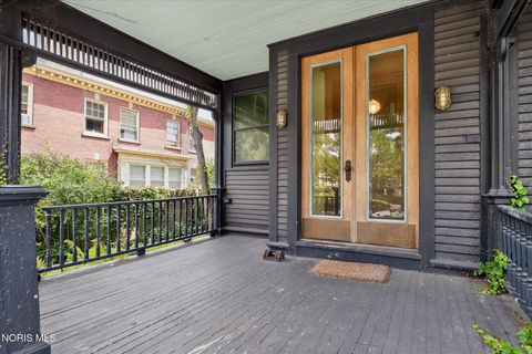 Tiny photo for 2222 Parkwood Avenue, Toledo, OH 43620 (MLS # 10010065)