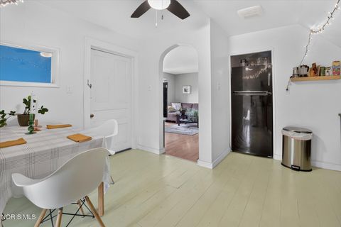 Tiny photo for 2222 Parkwood Avenue, Toledo, OH 43620 (MLS # 10010065)