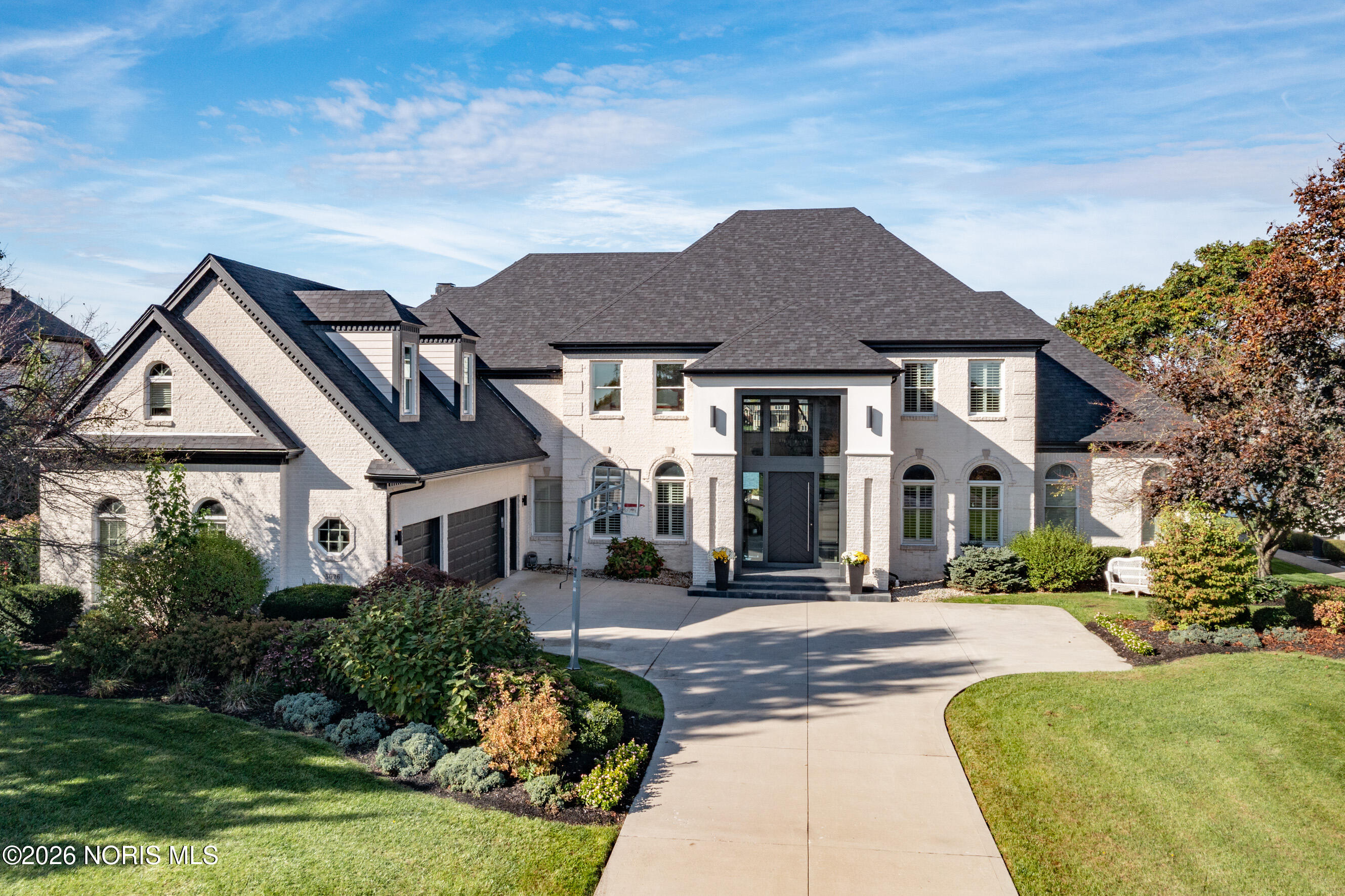 Maumee, Ohio, 43537, United States, 4 Bedrooms Bedrooms, ,11 BathroomsBathrooms,Residential,Active,2011860