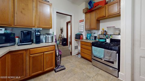 Tiny photo for 331 Heffner Street, Toledo, OH 43605 (MLS # 10000423)