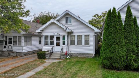 Tiny photo for 331 Heffner Street, Toledo, OH 43605 (MLS # 10000423)