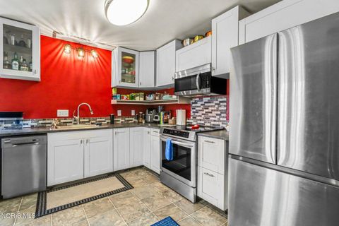 Tiny photo for 28899 Hille Drive, Millbury, OH 43447 (MLS # 10005612)