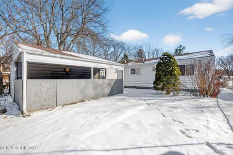 Tiny photo for 82 San Rafael Avenue, Toledo, OH 43607 (MLS # 10003394)