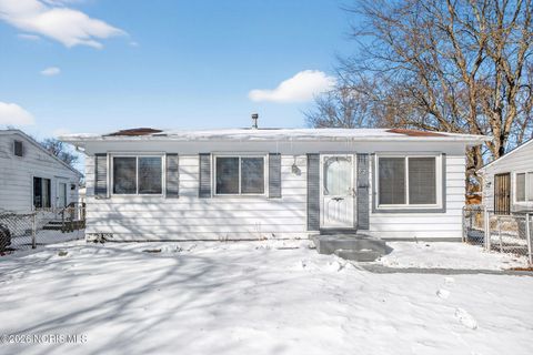 Tiny photo for 82 San Rafael Avenue, Toledo, OH 43607 (MLS # 10003394)