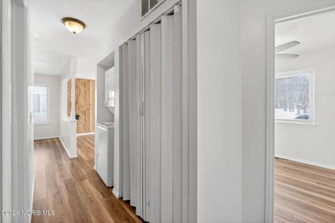 Tiny photo for 82 San Rafael Avenue, Toledo, OH 43607 (MLS # 10003394)