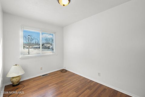 Tiny photo for 82 San Rafael Avenue, Toledo, OH 43607 (MLS # 10003394)