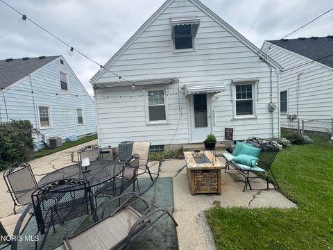 Tiny photo for 2005 Glencairn Avenue, Toledo, OH 43614 (MLS # 10013837)