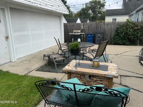 Tiny photo for 2005 Glencairn Avenue, Toledo, OH 43614 (MLS # 10013837)