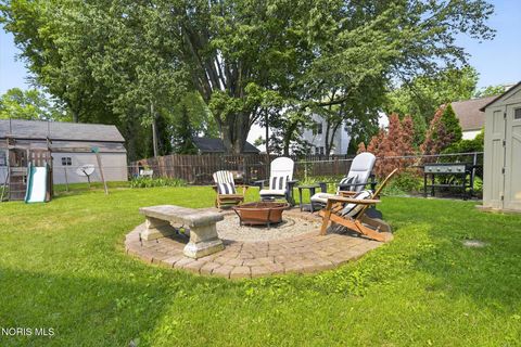 Tiny photo for 1100 Key Street, Maumee, OH 43537 (MLS # 10010554)