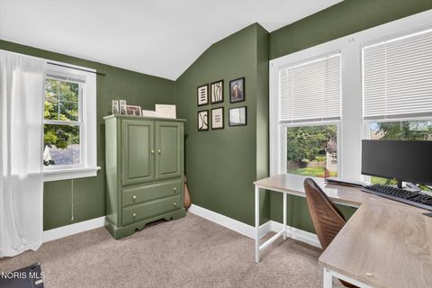 Tiny photo for 1100 Key Street, Maumee, OH 43537 (MLS # 10010554)