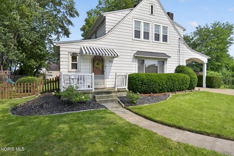Tiny photo for 1100 Key Street, Maumee, OH 43537 (MLS # 10010554)