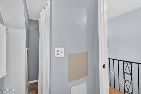 Tiny photo for 1100 Key Street, Maumee, OH 43537 (MLS # 10010554)