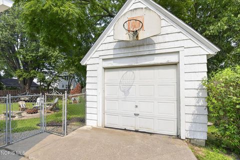 Tiny photo for 1100 Key Street, Maumee, OH 43537 (MLS # 10010554)