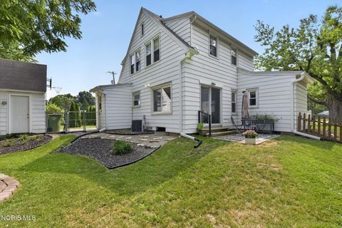 Tiny photo for 1100 Key Street, Maumee, OH 43537 (MLS # 10010554)