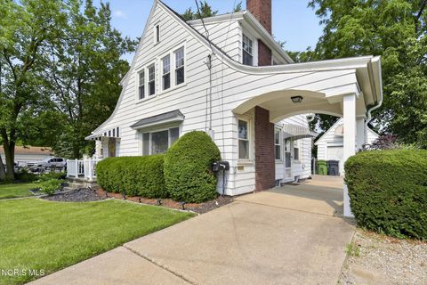 Tiny photo for 1100 Key Street, Maumee, OH 43537 (MLS # 10010554)