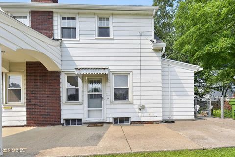 Tiny photo for 1100 Key Street, Maumee, OH 43537 (MLS # 10010554)