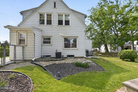 Tiny photo for 1100 Key Street, Maumee, OH 43537 (MLS # 10010554)