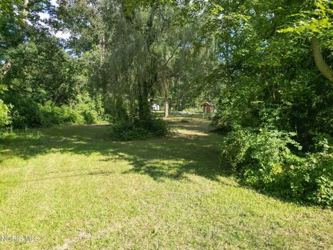 Tiny photo for 1051 Wentworth Avenue, Holland, OH 43528 (MLS # 10006085)