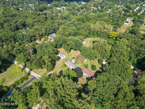 Tiny photo for 1051 Wentworth Avenue, Holland, OH 43528 (MLS # 10006085)