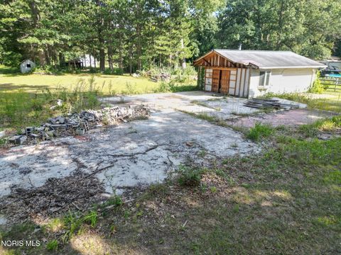 Tiny photo for 1051 Wentworth Avenue, Holland, OH 43528 (MLS # 10006085)