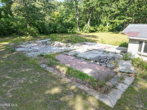 Tiny photo for 1051 Wentworth Avenue, Holland, OH 43528 (MLS # 10006085)