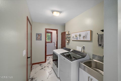 Tiny photo for 24340 Hull Prairie Road, Perrysburg, OH 43551 (MLS # 10009119)