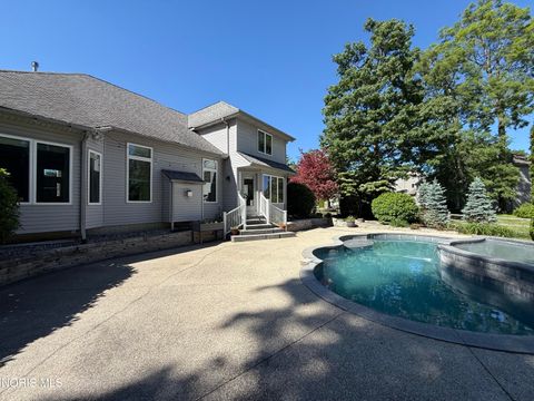 Tiny photo for 2509 Spruce Loop Road, Sylvania, OH 43560 (MLS # 10008394)