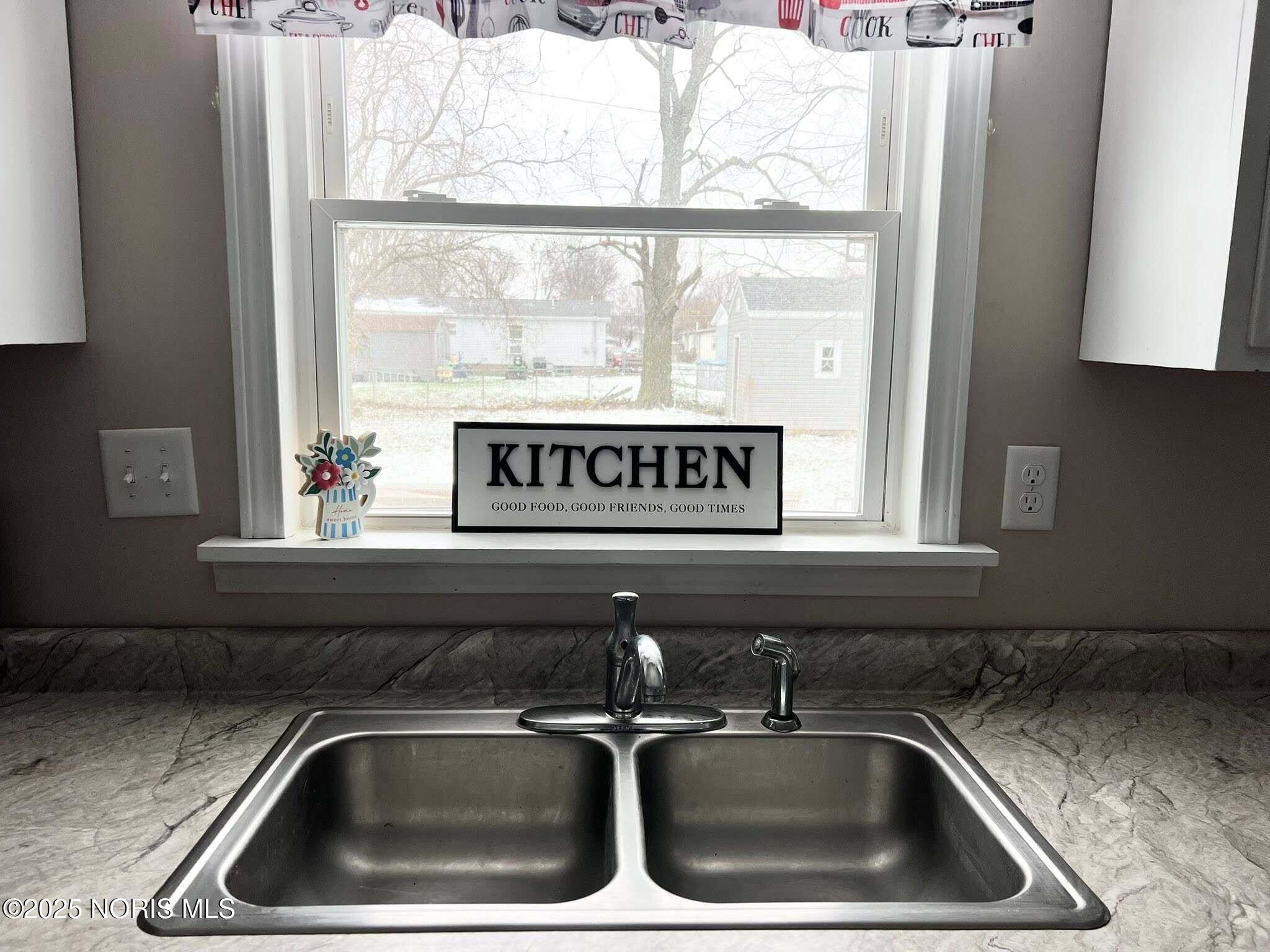 Findlay, Ohio 45840, United States, 2 Bedrooms Bedrooms, ,1 BathroomBathrooms,Residential,Active,249955