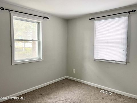 Tiny photo for 1604 Payne Avenue, Findlay, OH 45840 (MLS # 10001922)