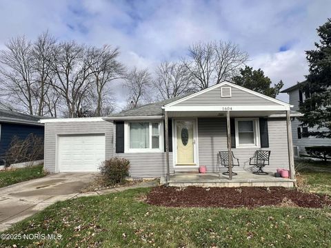 Tiny photo for 1604 Payne Avenue, Findlay, OH 45840 (MLS # 10001922)