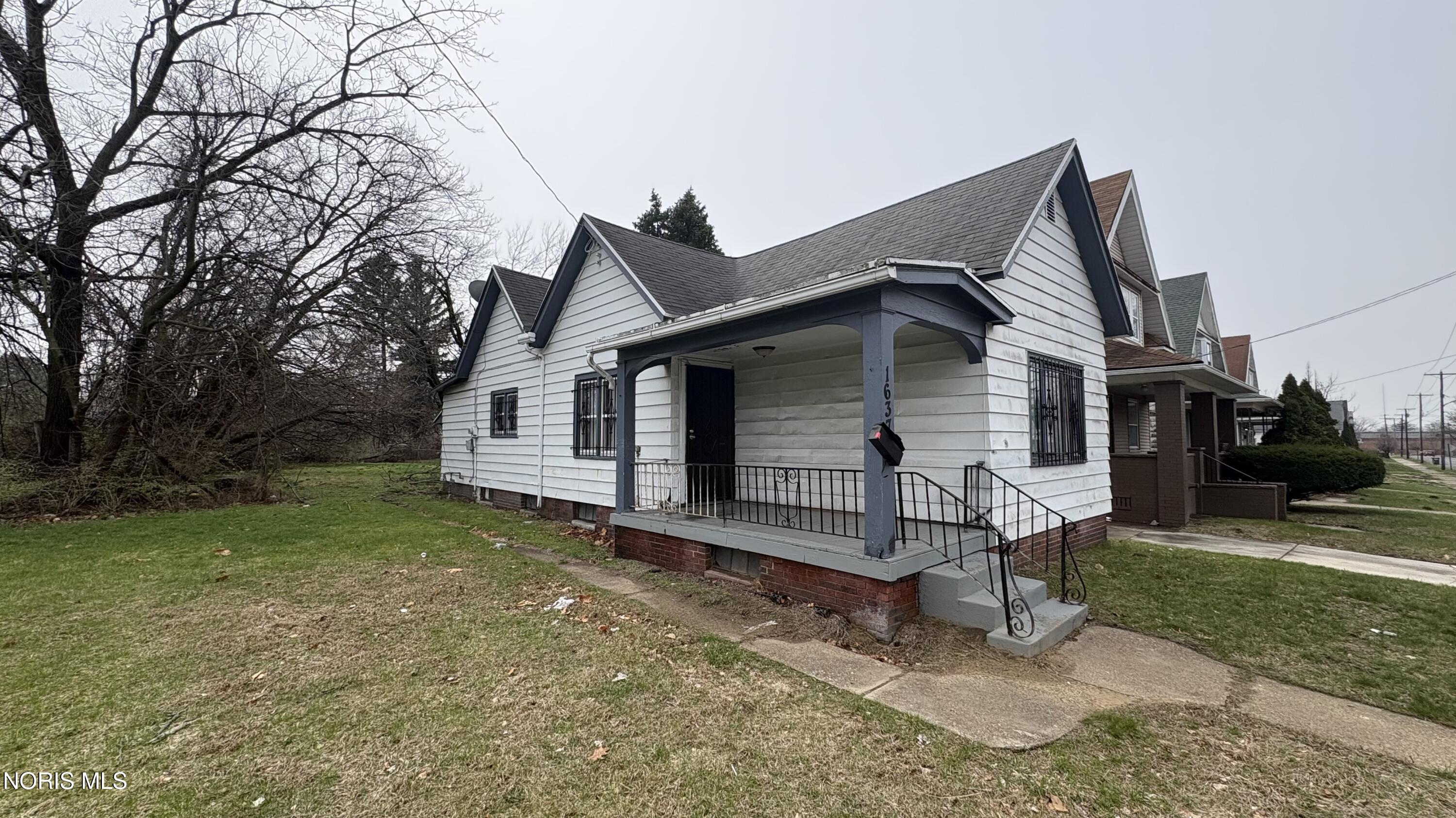 1637 Vance Street
