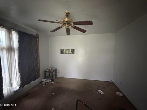 Tiny photo for 1112 Monterey Court, Toledo, OH 43609 (MLS # 10005467)