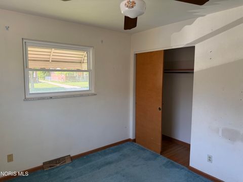 Tiny photo for 3212 Keemont Drive, Toledo, OH 43613 (MLS # 10008666)